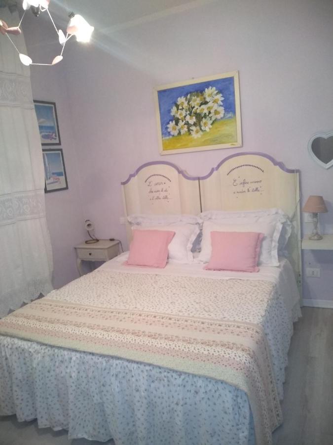 Tre Civette Sul Como Bed & Breakfast Marina di Massa Exterior photo